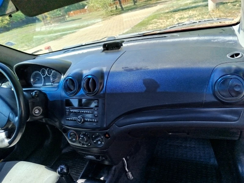 Chevrolet Aveo бензин-газ, снимка 6 - Автомобили и джипове - 52878433
