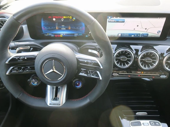 Mercedes-Benz CLA 35 AMG 4Matic = Premium Plus = Гаранция, снимка 6 - Автомобили и джипове - 52948723