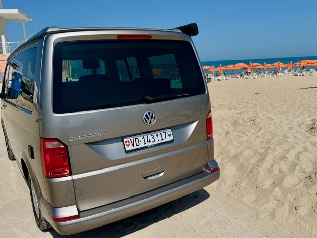 VW Multivan California Beach TDI T6, снимка 9 - Автомобили и джипове - 54176012