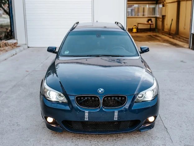 BMW 525 M paket заводски по вин., снимка 3 - Автомобили и джипове - 55805666