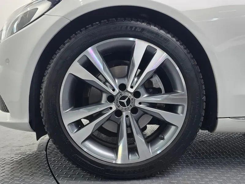 Mercedes-Benz C 200 САМО 30% АВАНС, снимка 3 - Автомобили и джипове - 56251396