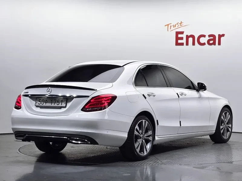 Mercedes-Benz C 200 САМО 30% АВАНС, снимка 4 - Автомобили и джипове - 56251396