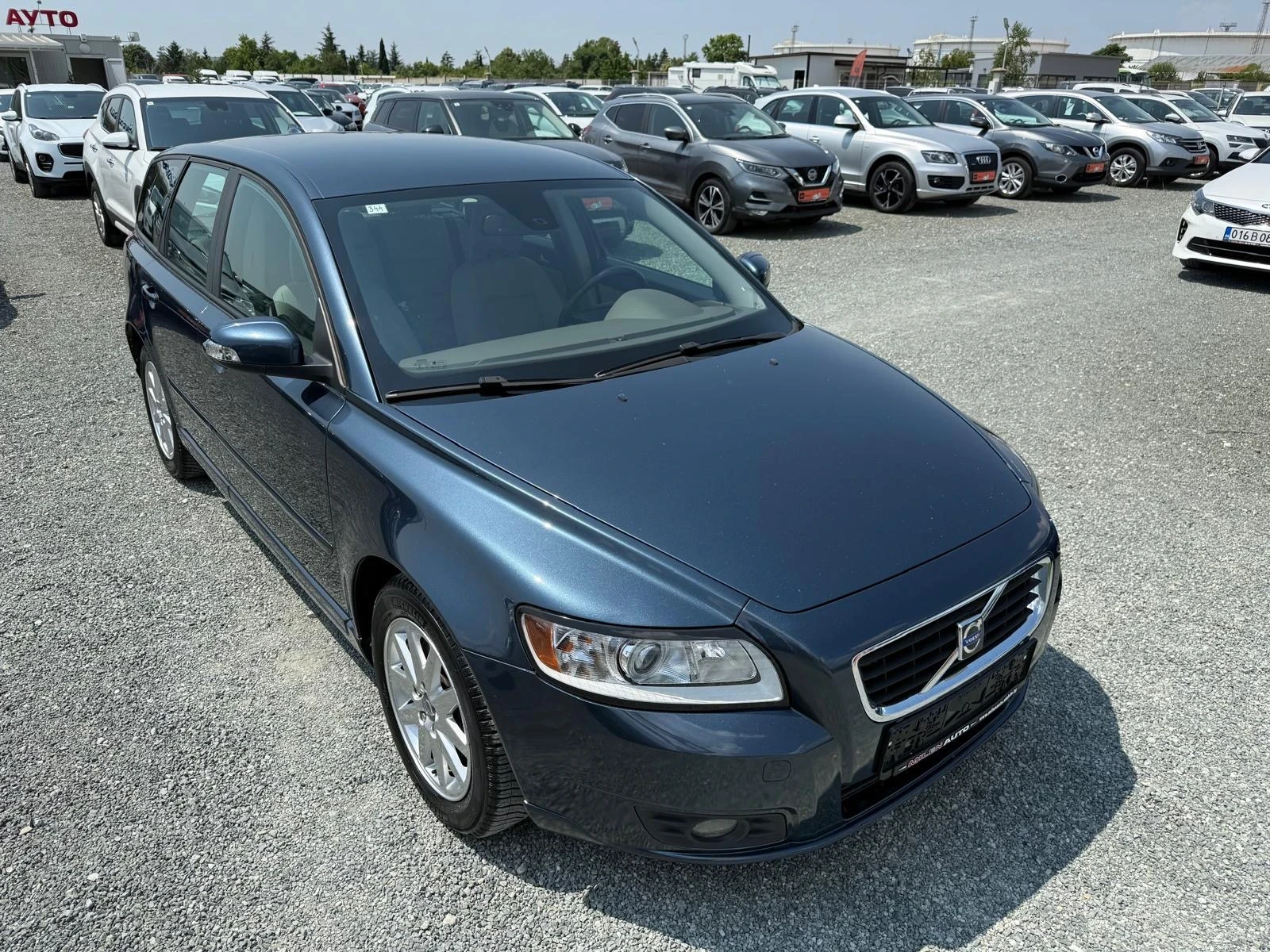 Volvo V50 (KATO НОВА) - изображение 3