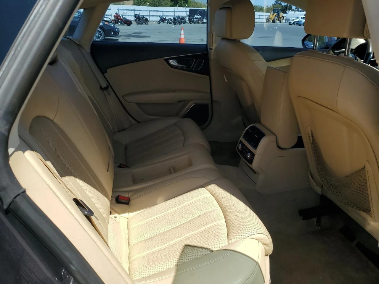 Audi A7 PRESTIGE* BANG&OLUFSEN* HEAD UP* Oбдухване* QUATTR - изображение 10