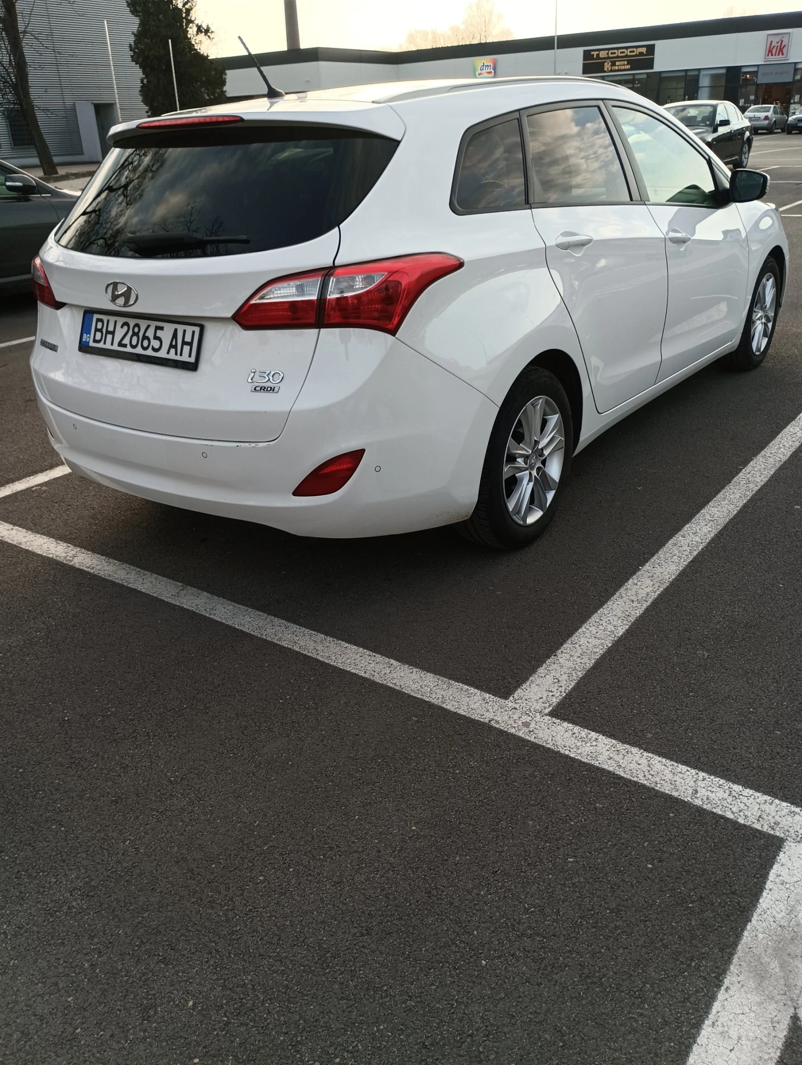 Hyundai I30 1.4 crdi Платено всичко + каско. - изображение 6