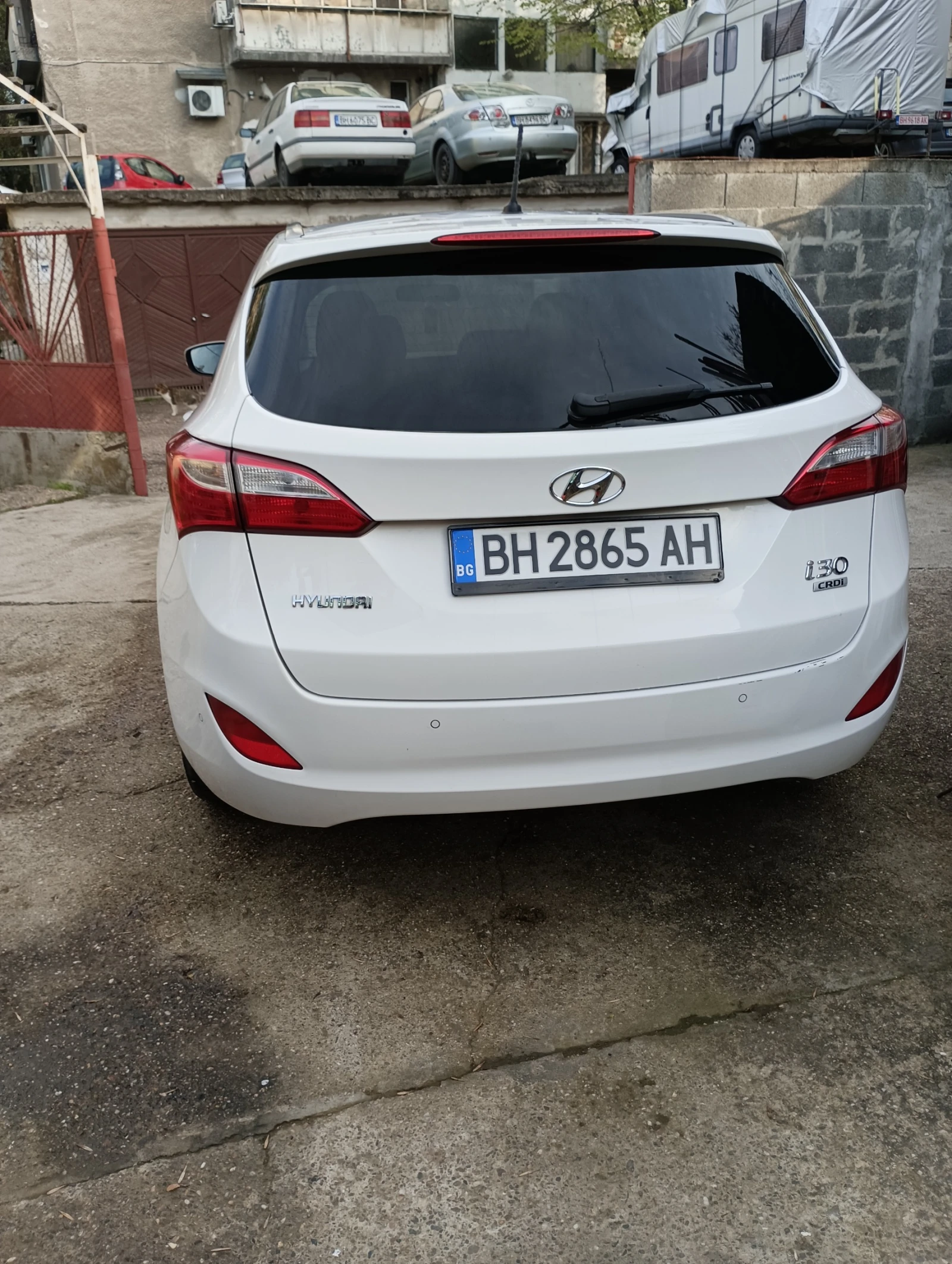 Hyundai I30 1.4 crdi Платено всичко + каско. - изображение 5