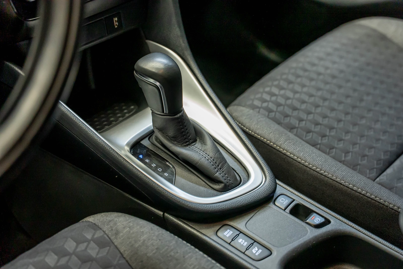 Toyota Yaris 1.5 Hybrid | Mobile.bg   11