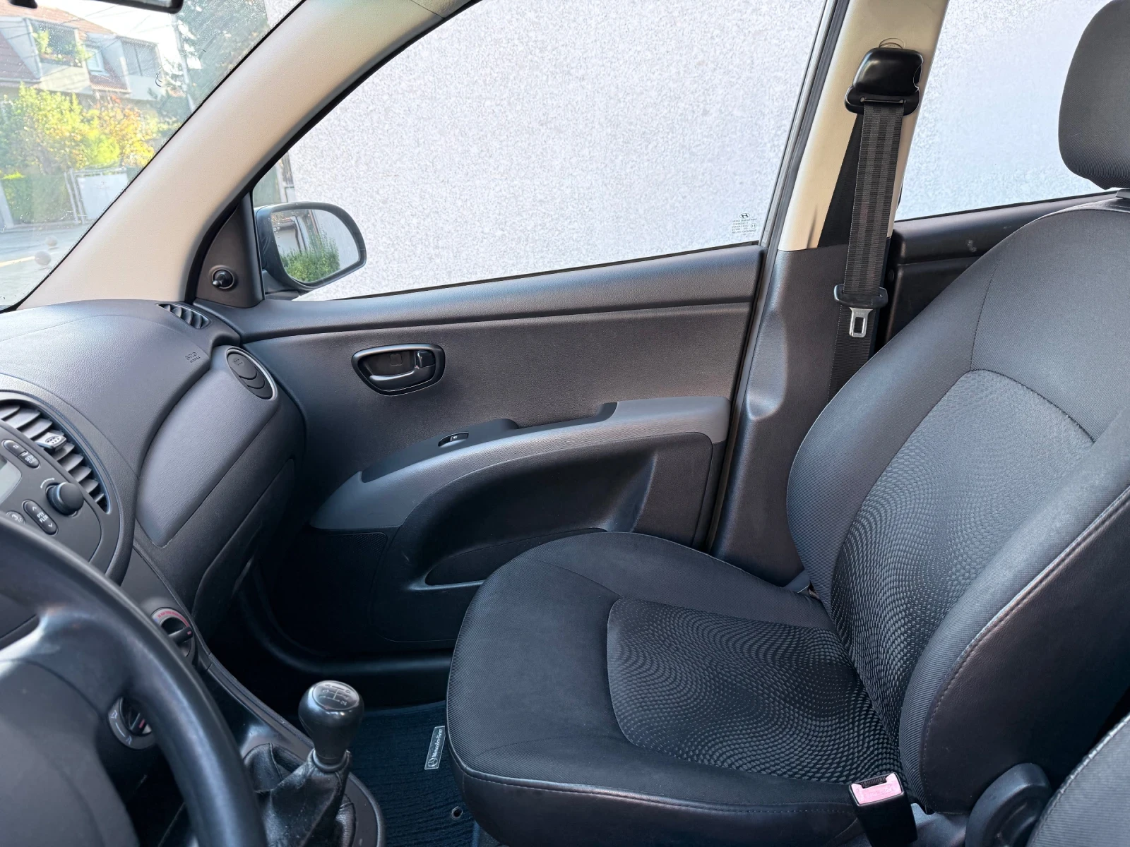 Hyundai I10 Face-Lift първи собственик Газ-Бензин - изображение 9