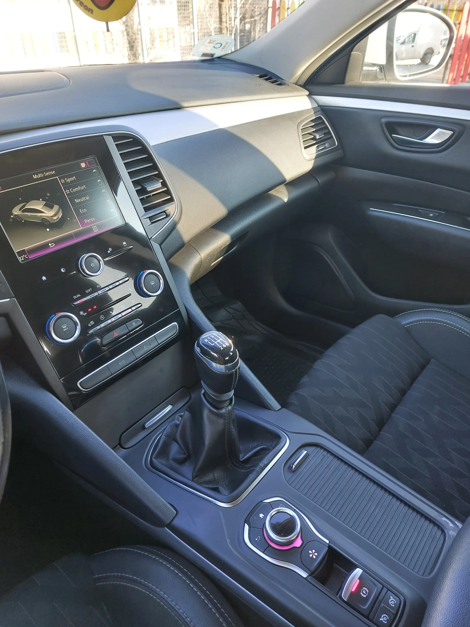 Renault Talisman 1.7 dCi 120к.с, снимка 17 - Автомобили и джипове - 53713799