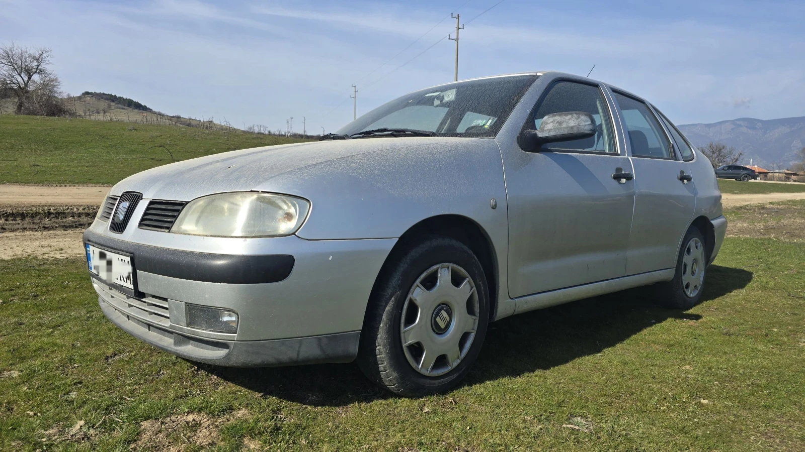 Seat Cordoba, снимка 2 - Автомобили и джипове - 53755859