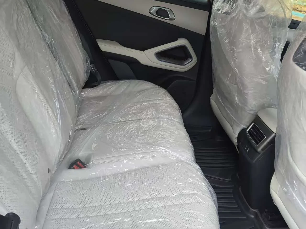 BYD Atto3 Atto 2 401 km Leading Model autogeorge.com, снимка 8 - Автомобили и джипове - 54462240