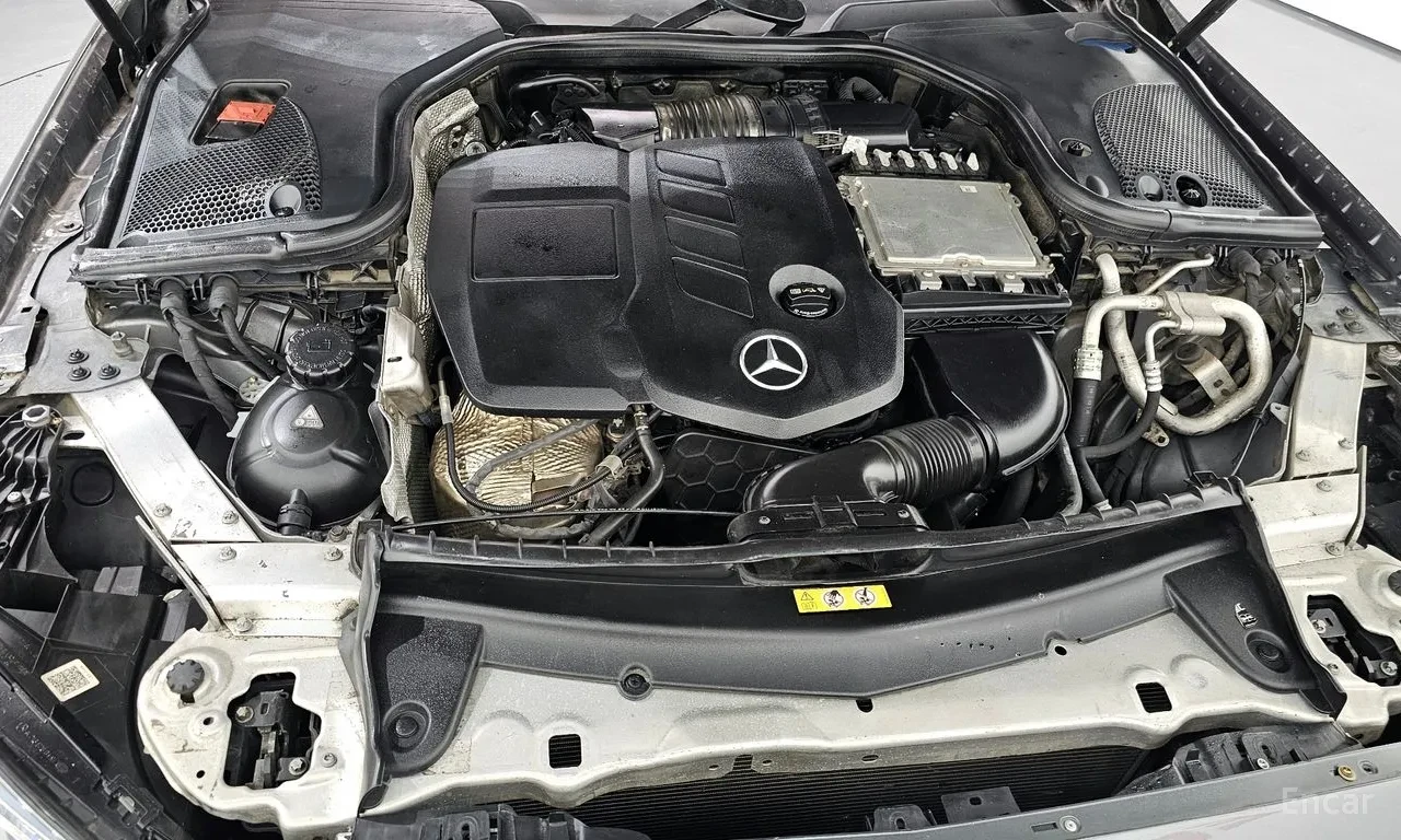 Mercedes-Benz E 220, снимка 17 - Автомобили и джипове - 54562460
