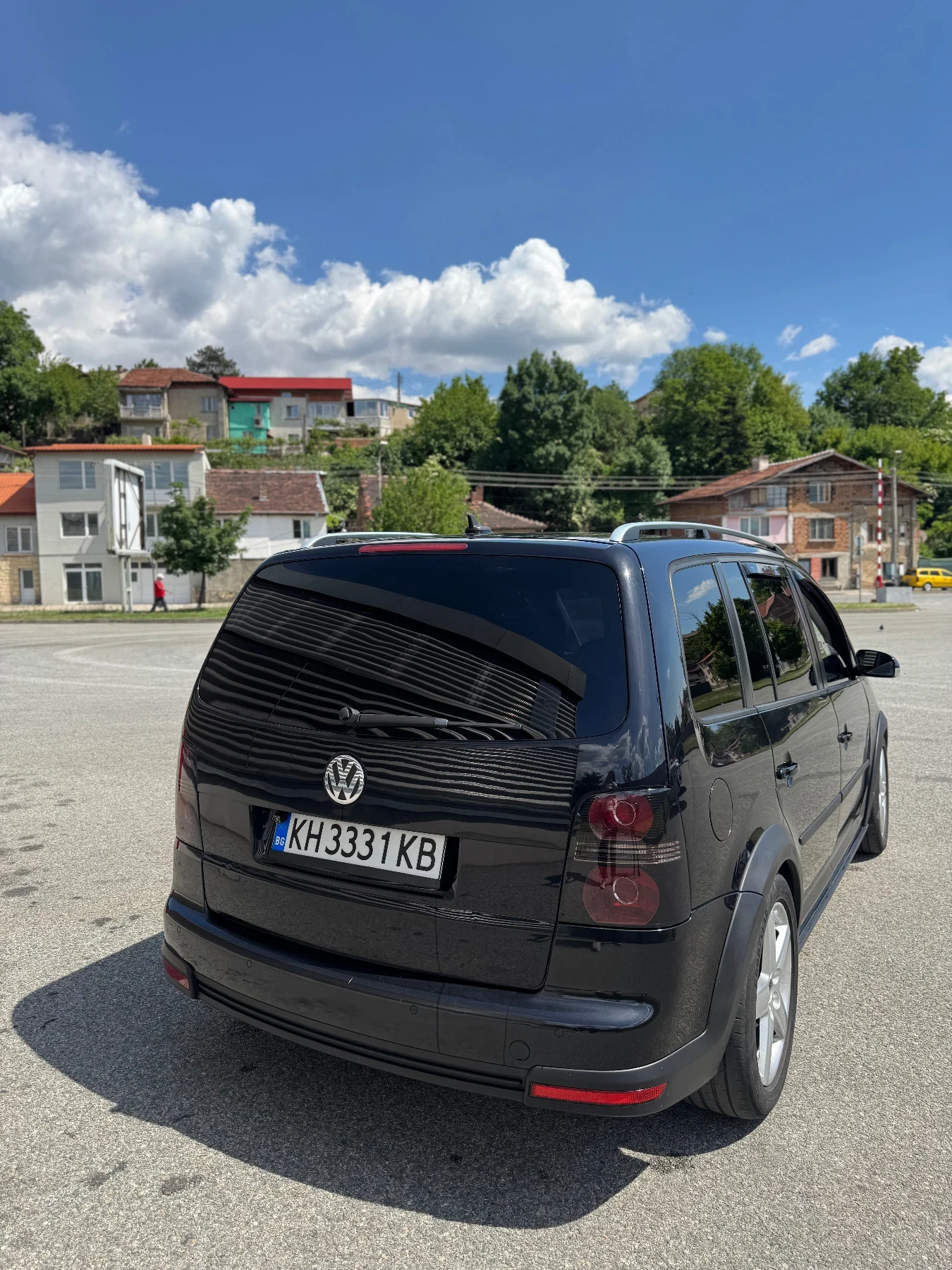 VW Touran, снимка 4 - Автомобили и джипове - 54682189