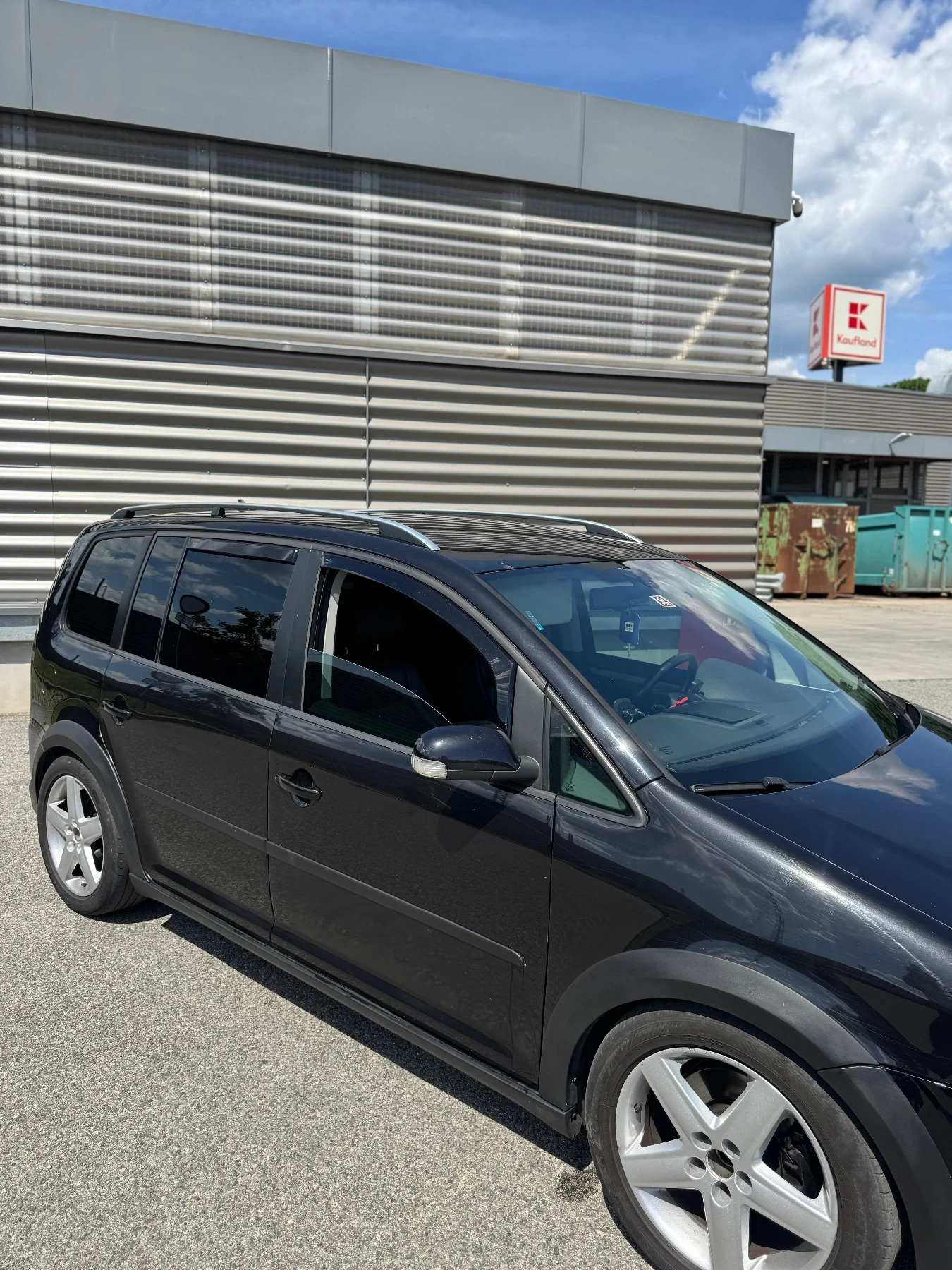 VW Touran, снимка 3 - Автомобили и джипове - 54682189