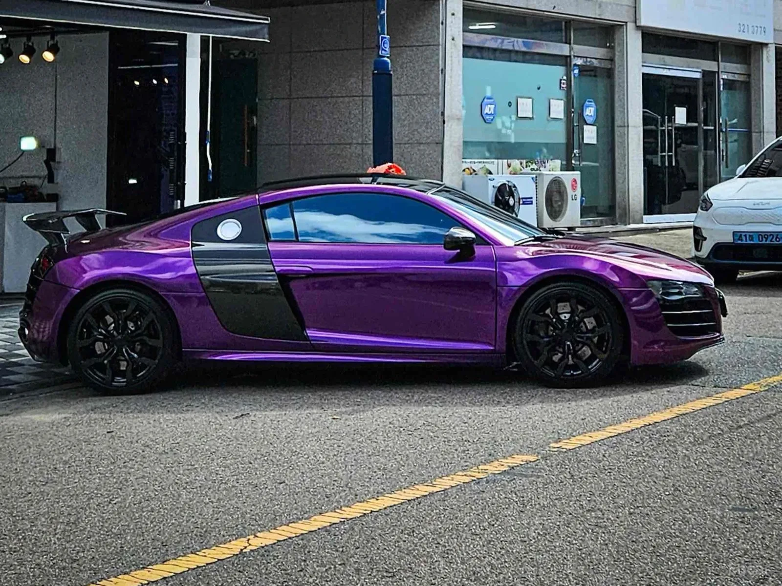 Audi R8 5.2V10* COUPE* TUNING* UNIKAT* TOP OFERTA*  | Mobile.bg � ����������� 8