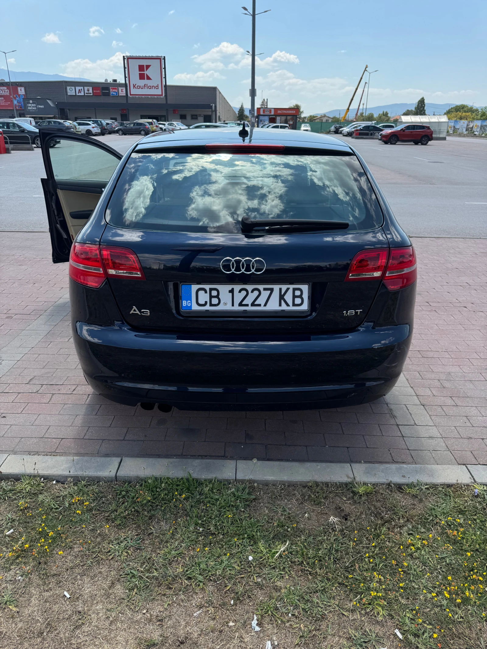 Audi A3 1.8 TFSI sportback, снимка 6 - Автомобили и джипове - 55623763