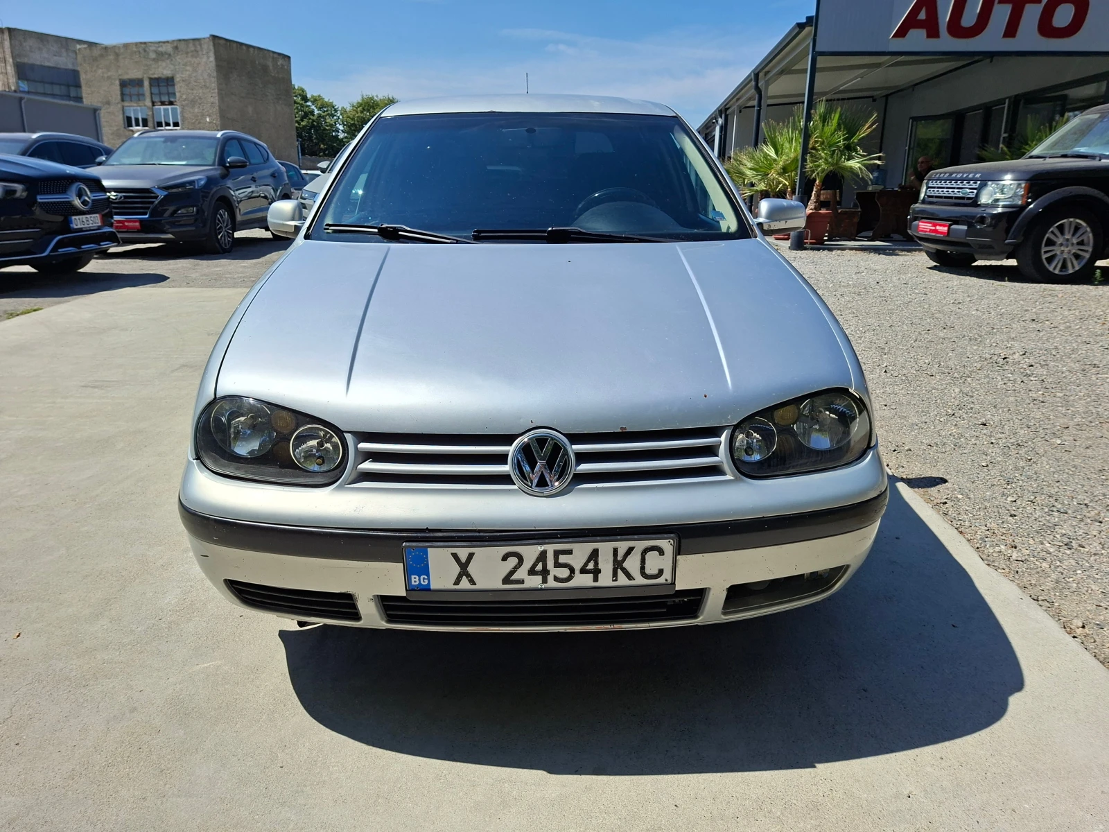 VW Golf 1.9/90KS, снимка 2 - Автомобили и джипове - 55723059