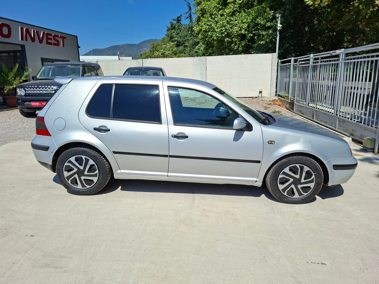 VW Golf 1.9/90KS, снимка 8 - Автомобили и джипове - 55723059