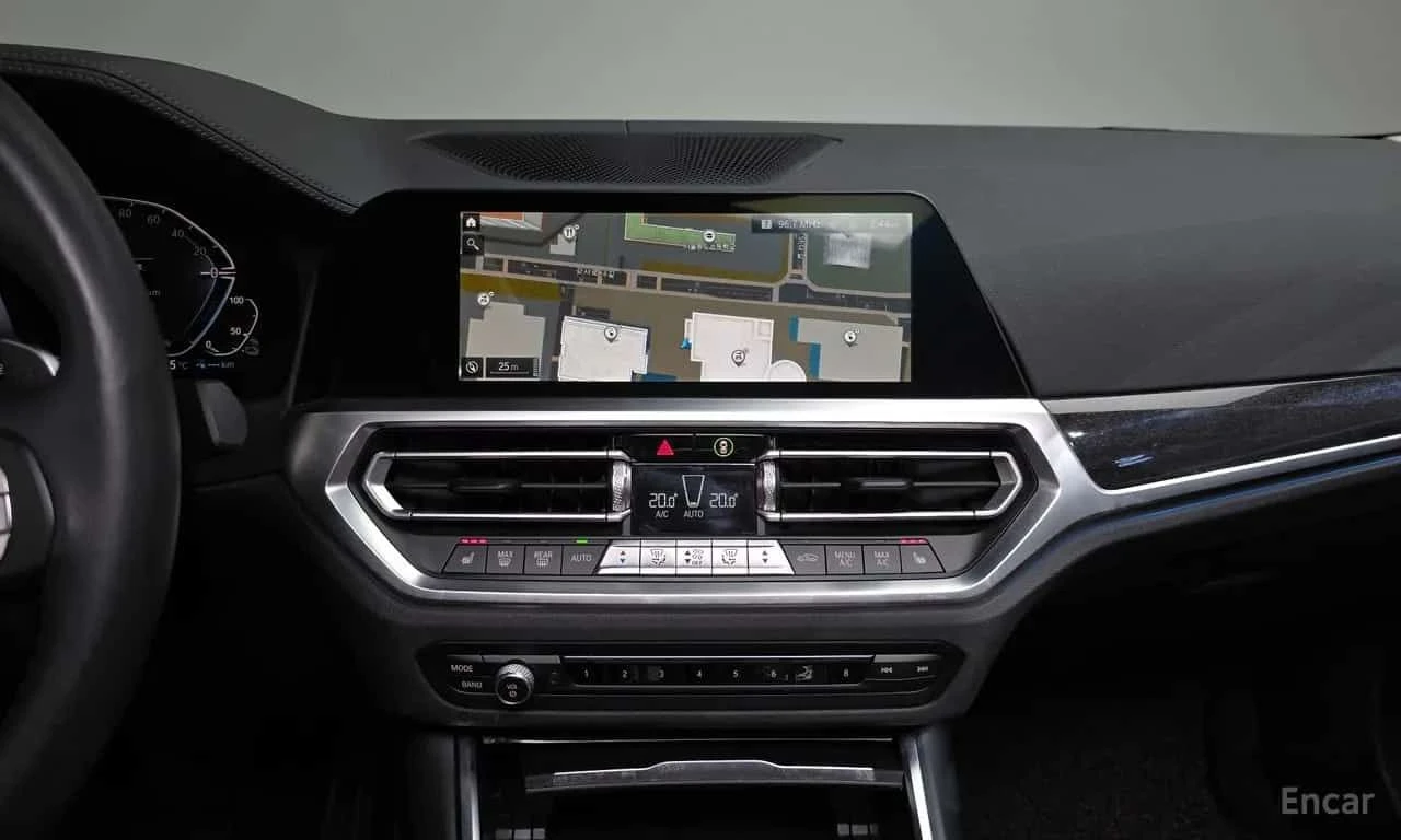 BMW 330 * 330e Luxury * ЦЕНА ДО БГ, снимка 9 - Автомобили и джипове - 55725399
