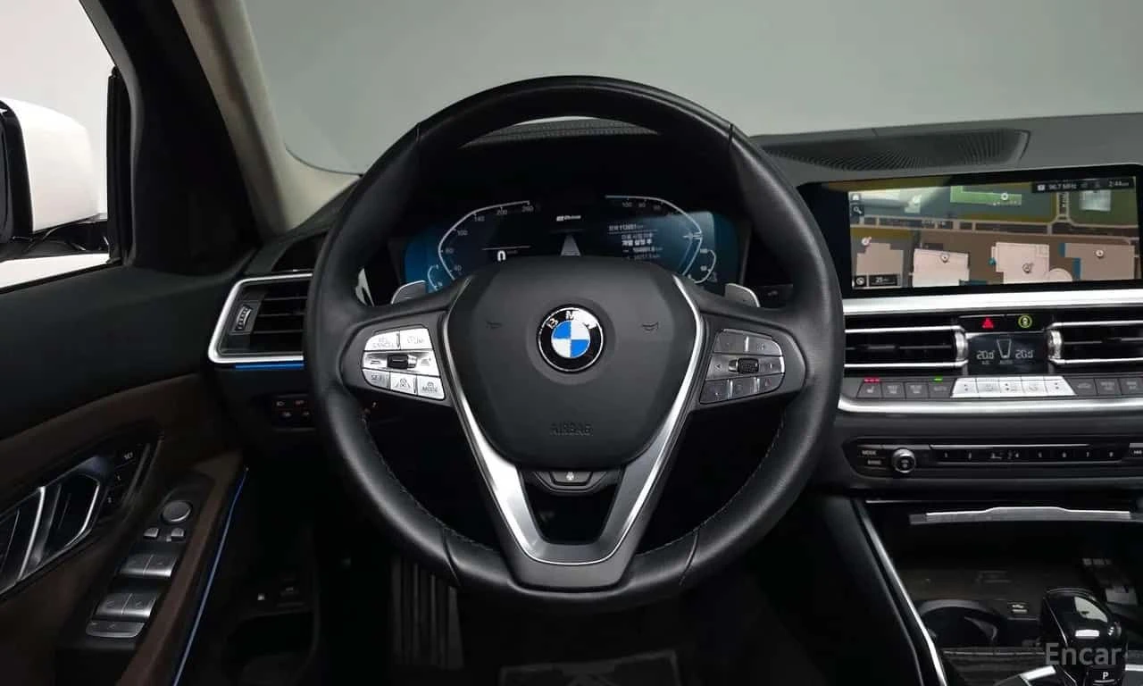 BMW 330 * 330e Luxury * ЦЕНА ДО БГ, снимка 7 - Автомобили и джипове - 55725399