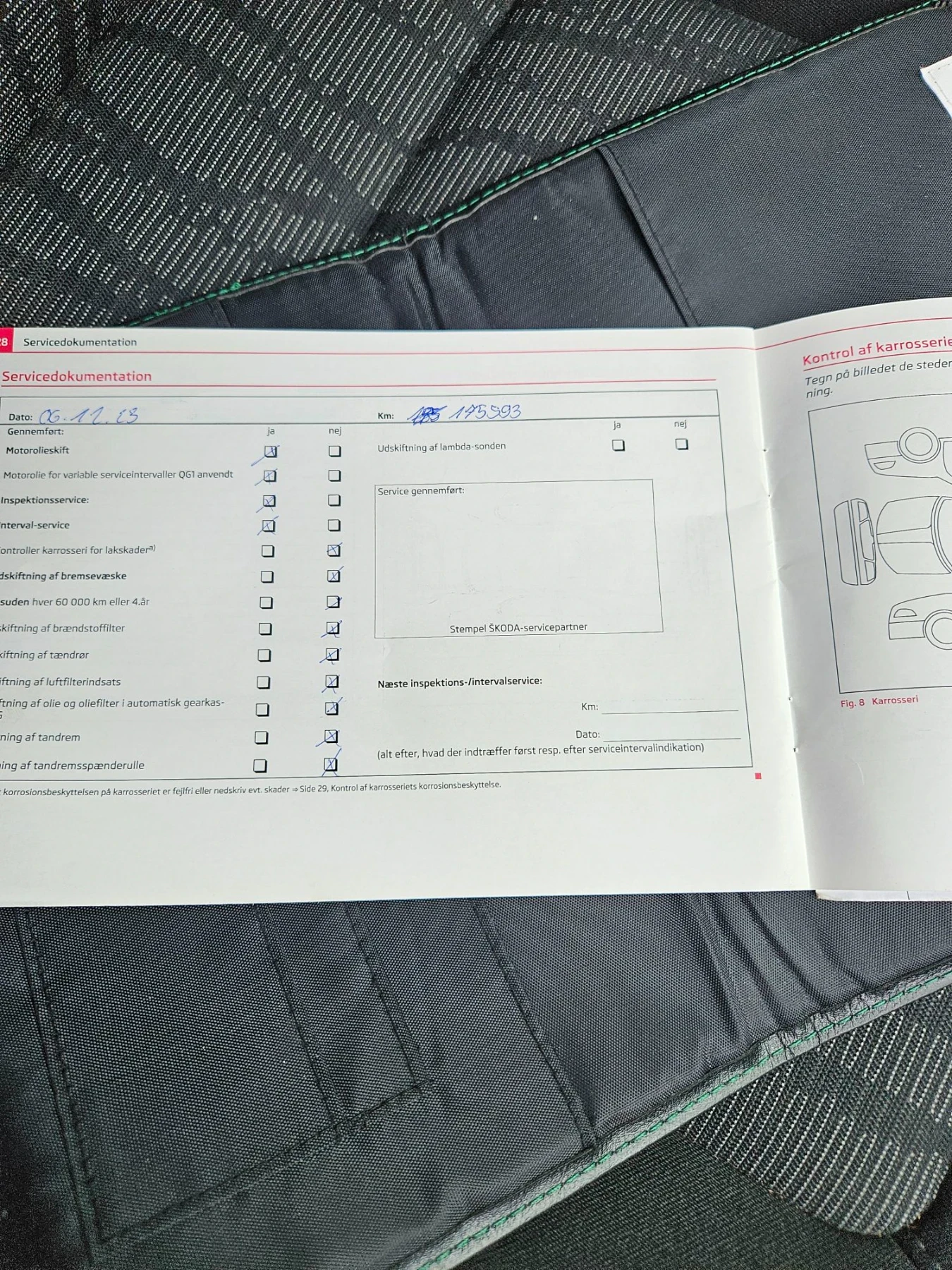 Skoda Octavia, снимка 12 - Автомобили и джипове - 55790001
