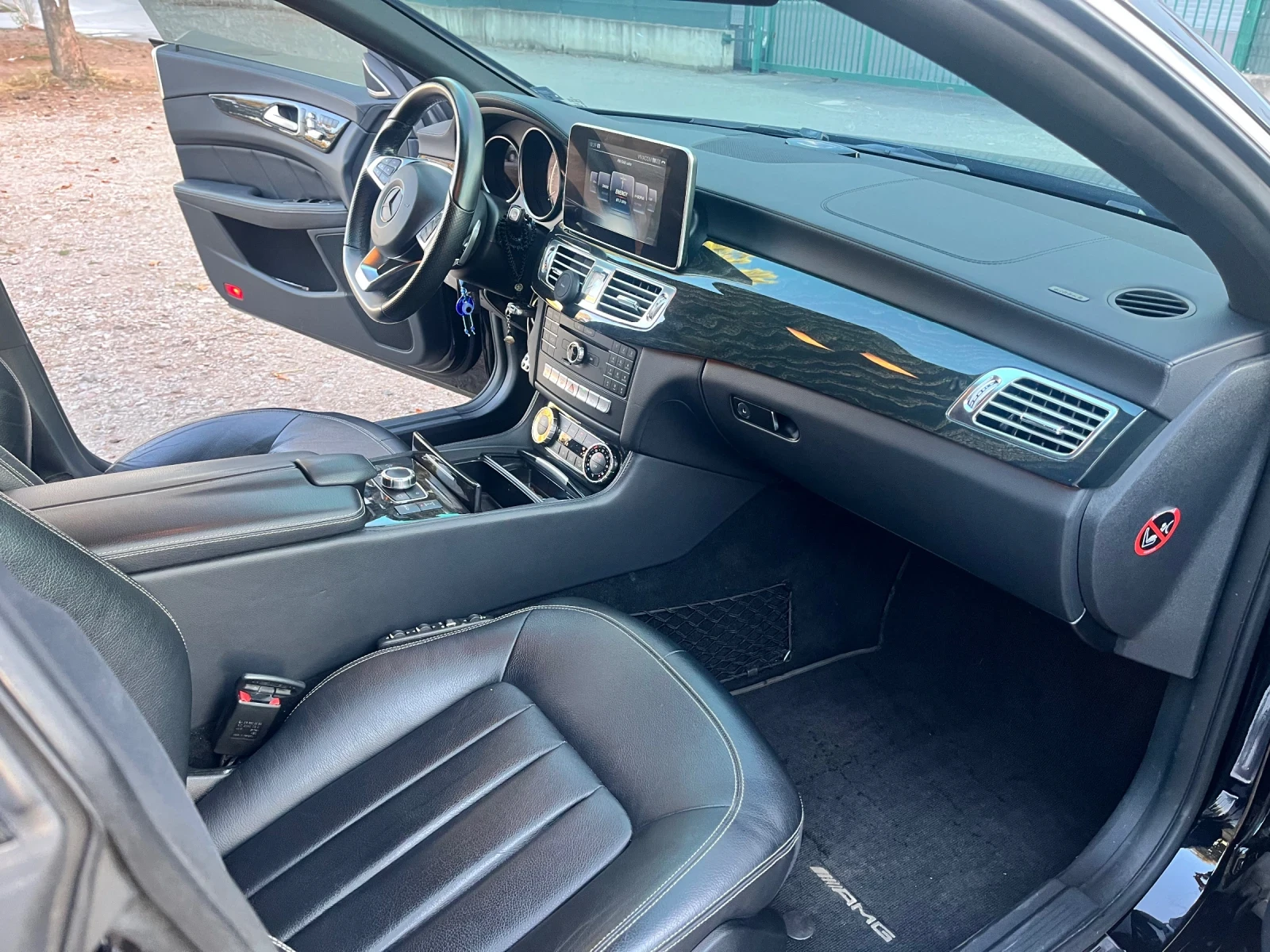 Mercedes-Benz CLS 350, снимка 10 - Автомобили и джипове - 56262014