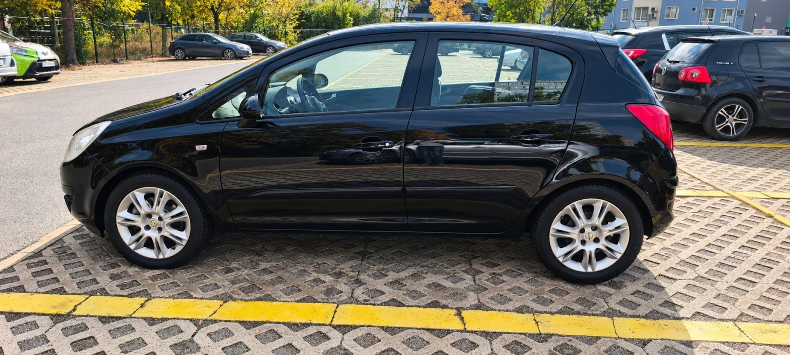 Opel Corsa, снимка 3 - Автомобили и джипове - 56552350