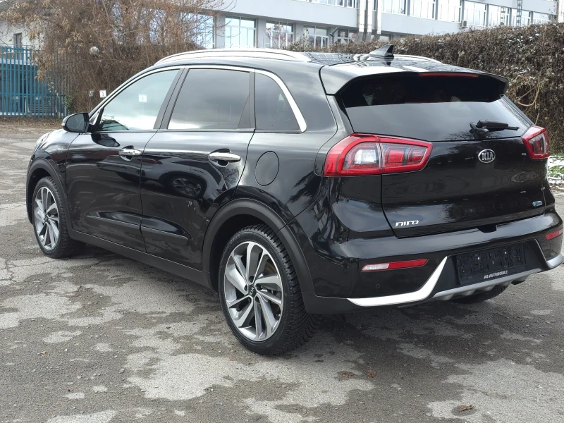 Kia Niro 1.6 HIBRID - 62000км., снимка 6 - Автомобили и джипове - 48433058