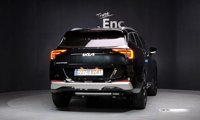 Kia Sportage Gasoline 1.6 Turbo 2WD Noblesse, снимка 4 - Автомобили и джипове - 51992613