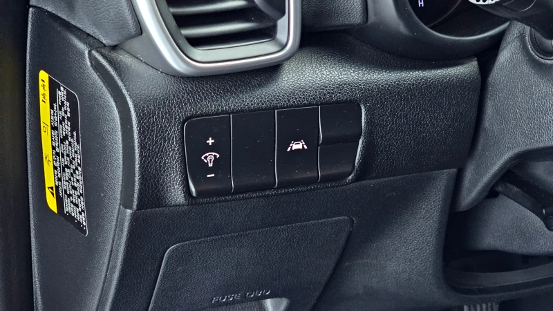 Kia Sportage 2.0 2WD PRESTIGE , снимка 14 - Автомобили и джипове - 52462502