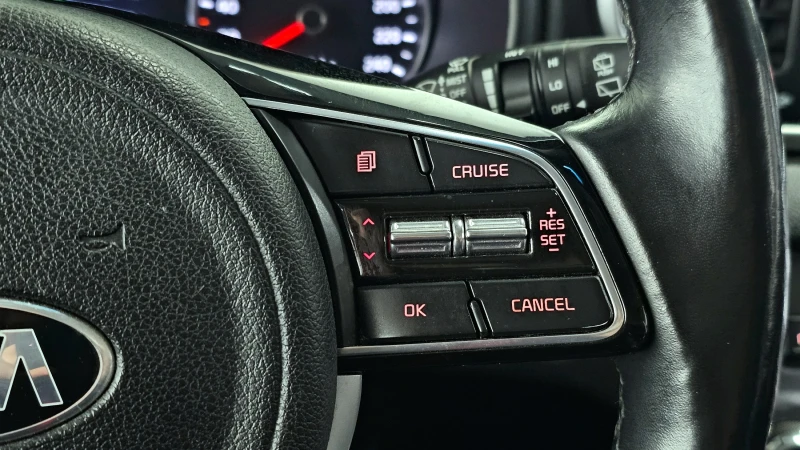Kia Sportage 2.0 2WD PRESTIGE , снимка 13 - Автомобили и джипове - 52462502