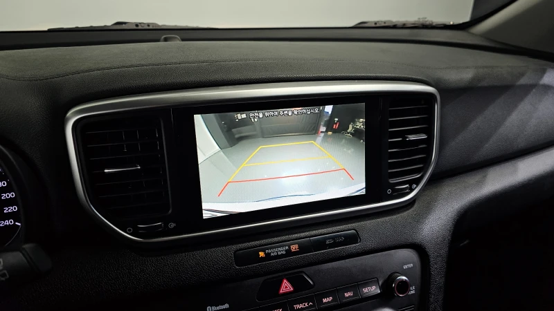 Kia Sportage 2.0 2WD PRESTIGE , снимка 16 - Автомобили и джипове - 52462502