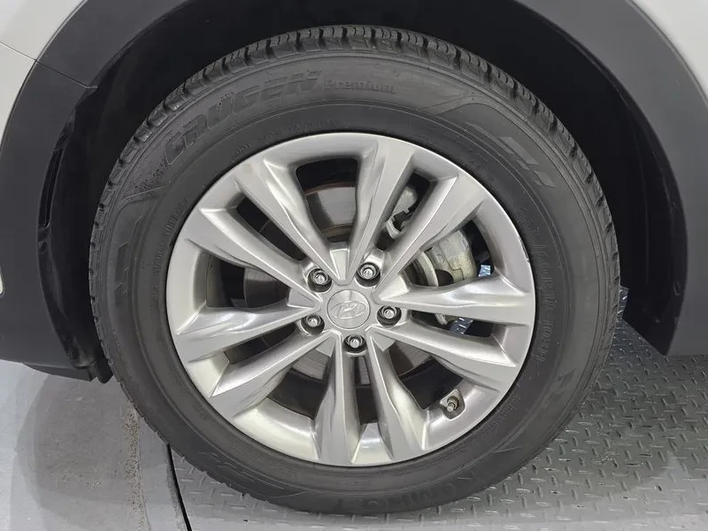 Hyundai Santa fe Diesel 2.0 2Wd Premium, снимка 5 - Автомобили и джипове - 56000699