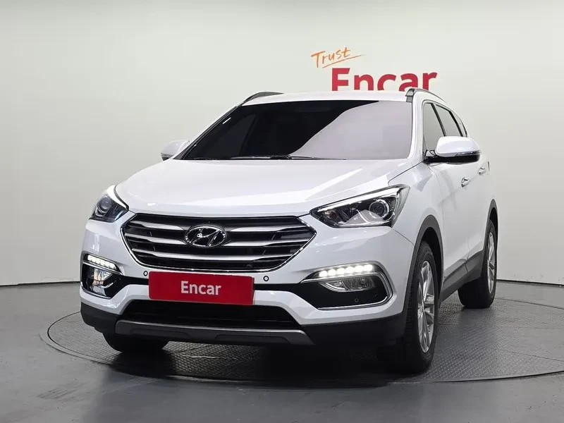 Hyundai Santa fe Diesel 2.0 2Wd Premium, снимка 3 - Автомобили и джипове - 56000699