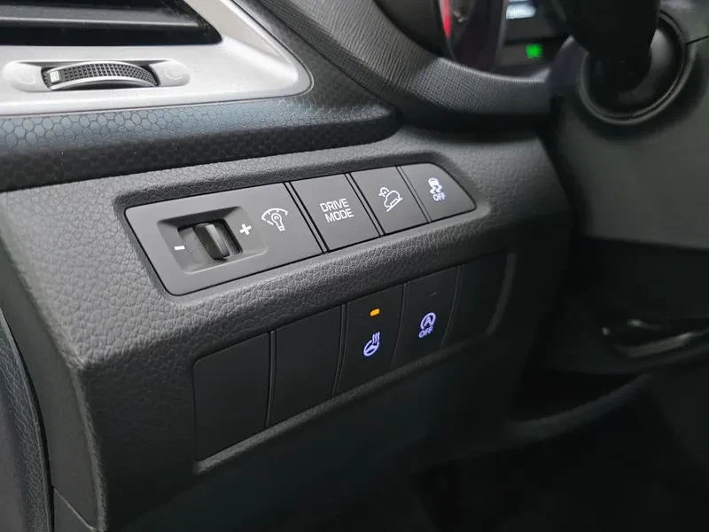 Hyundai Santa fe Diesel 2.0 2Wd Premium, снимка 13 - Автомобили и джипове - 56000699