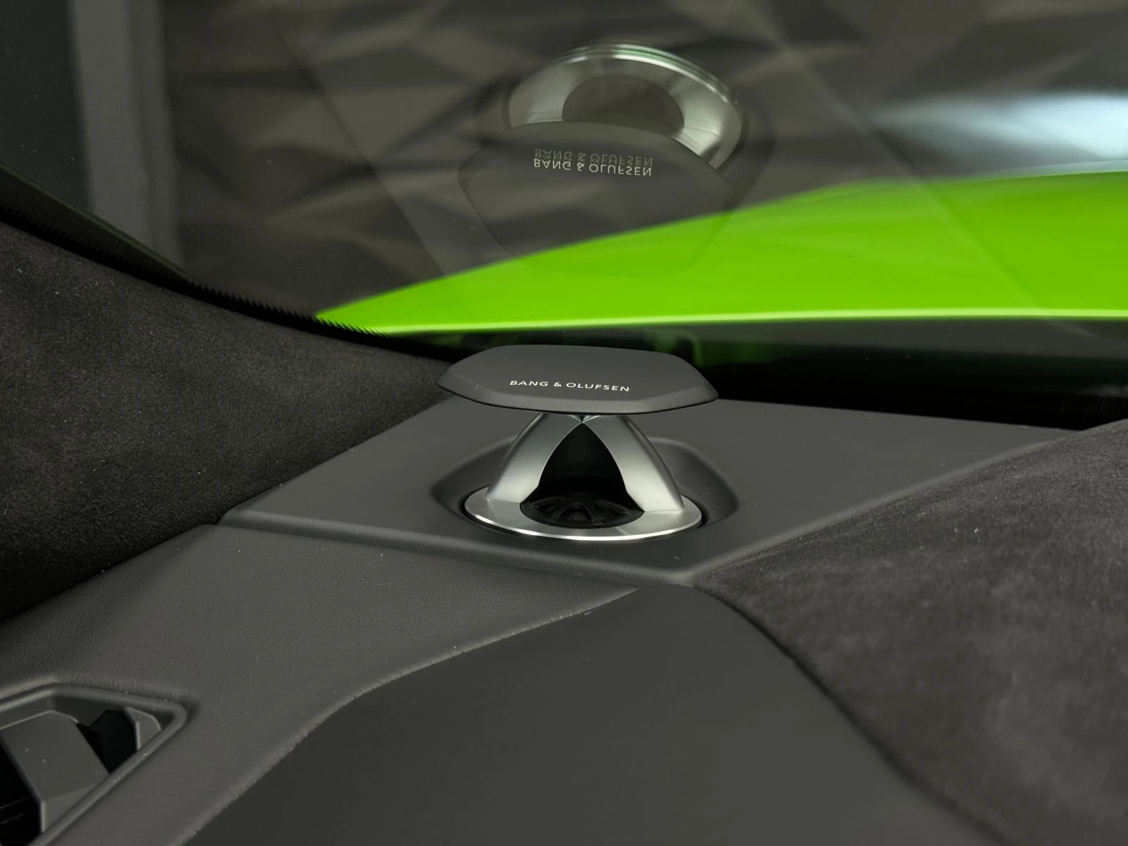 Lamborghini Urus Pearl Capsule* 3D B&O* Vent*  | Mobile.bg   14