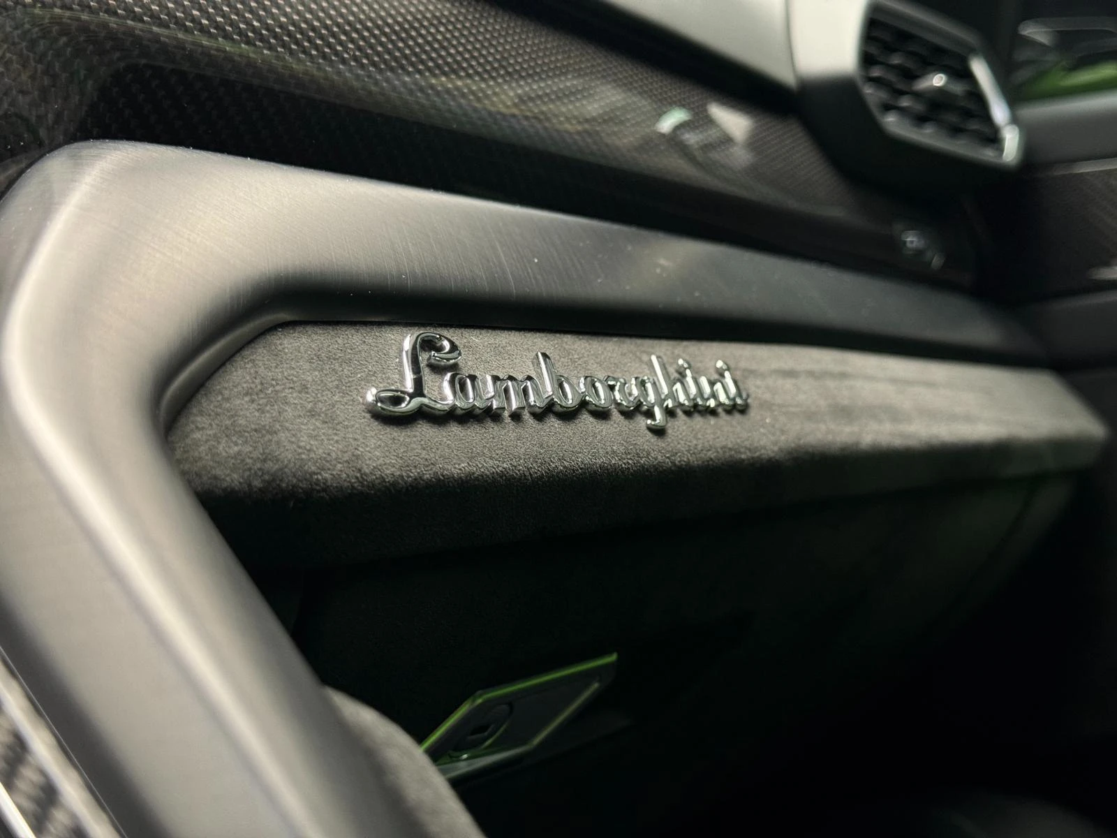 Lamborghini Urus Pearl Capsule* 3D B&O* Vent*  | Mobile.bg   15