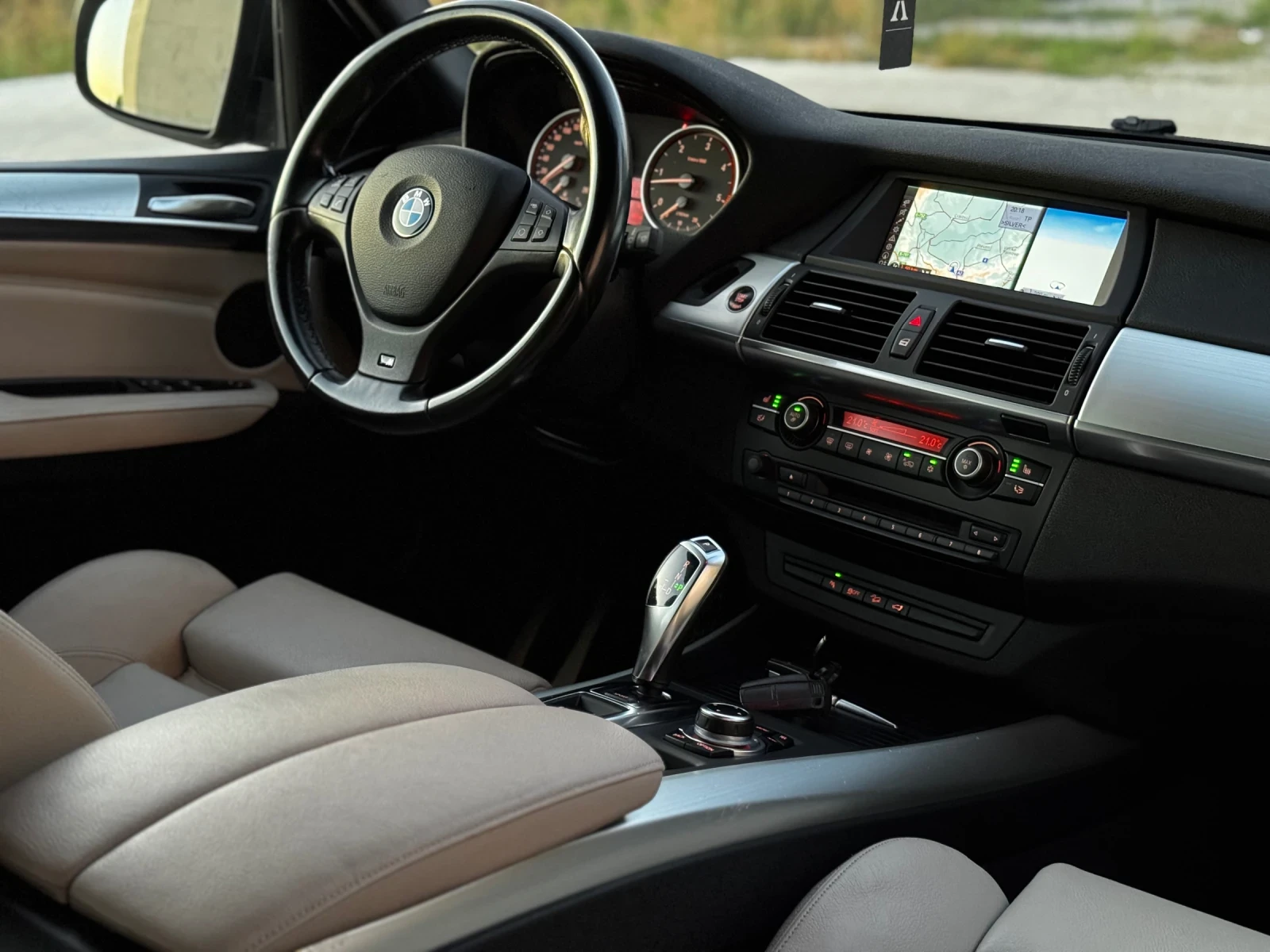 BMW X5 M Paket* Face* 4.0d* 306к.с.* 8ZF* KeylessGo* 20ки - изображение 10