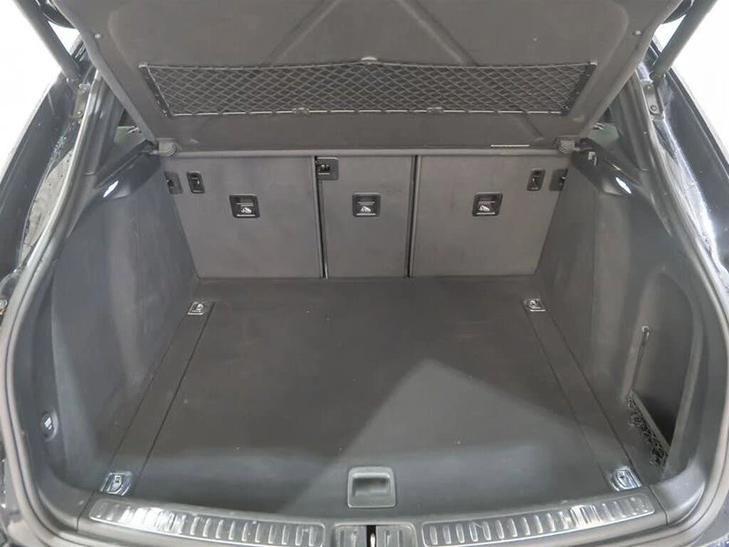 Porsche Macan BOSE* ПОДГРЕВ* ОБДУХВАНЕ* ПАНОРАМА* МЪРТВА ТОЧКА - изображение 7