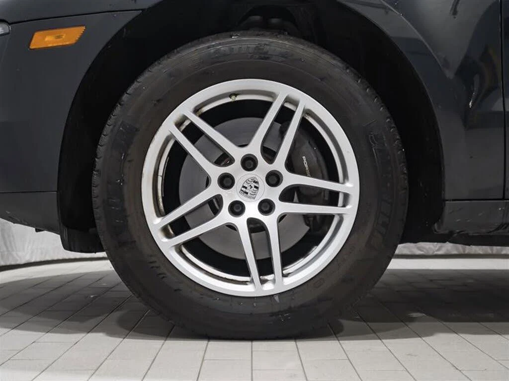 Porsche Macan BOSE* ПОДГРЕВ* ОБДУХВАНЕ* ПАНОРАМА* МЪРТВА ТОЧКА - изображение 6