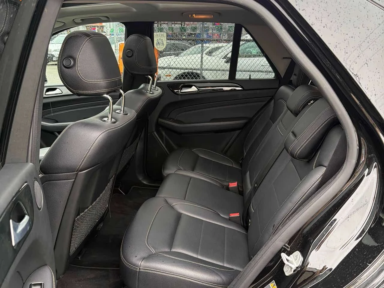 Mercedes-Benz ML 350 BlueTEC  НА ВЪЗДУХ, снимка 10 - Автомобили и джипове - 54078802