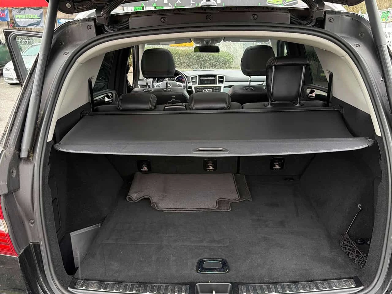 Mercedes-Benz ML 350 BlueTEC  НА ВЪЗДУХ, снимка 12 - Автомобили и джипове - 54078802