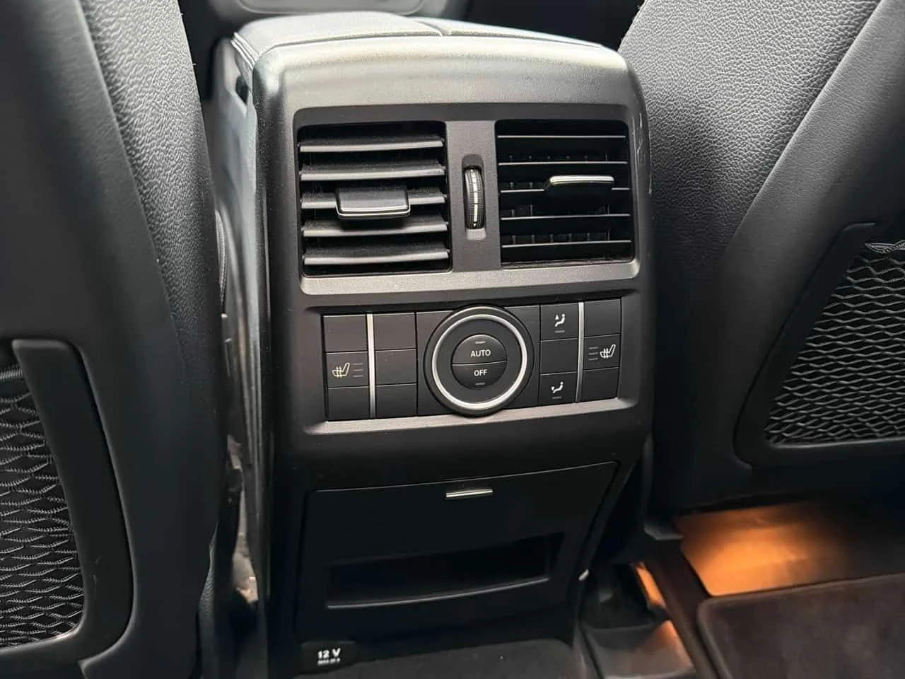 Mercedes-Benz ML 350 BlueTEC  НА ВЪЗДУХ, снимка 17 - Автомобили и джипове - 54078802