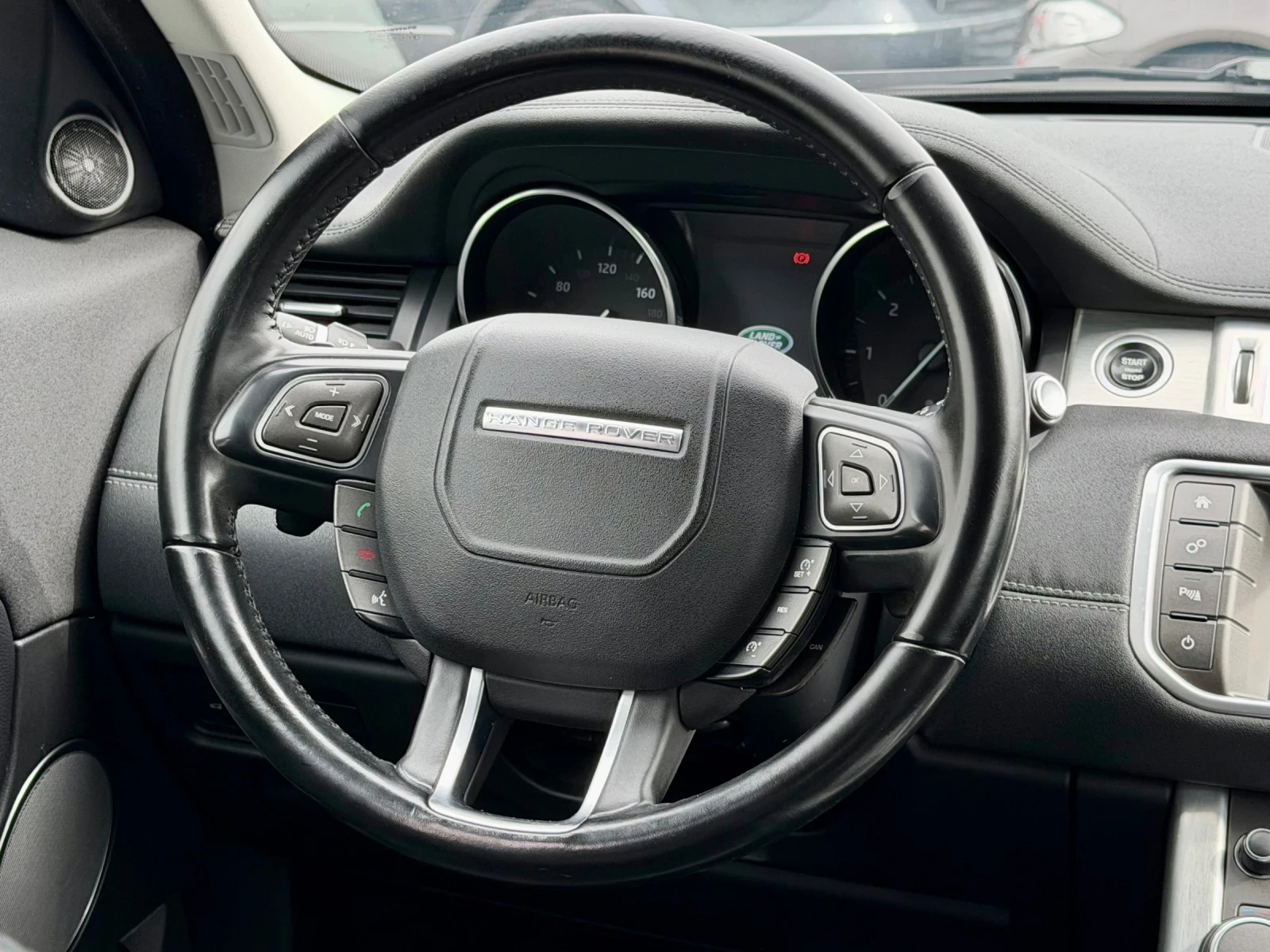 Land Rover Range Rover Evoque Facelift! Топ състояние!, снимка 11 - Автомобили и джипове - 54467952