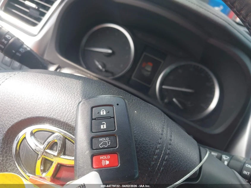 Toyota Highlander 3.5l Limited, снимка 11 - Автомобили и джипове - 54528675