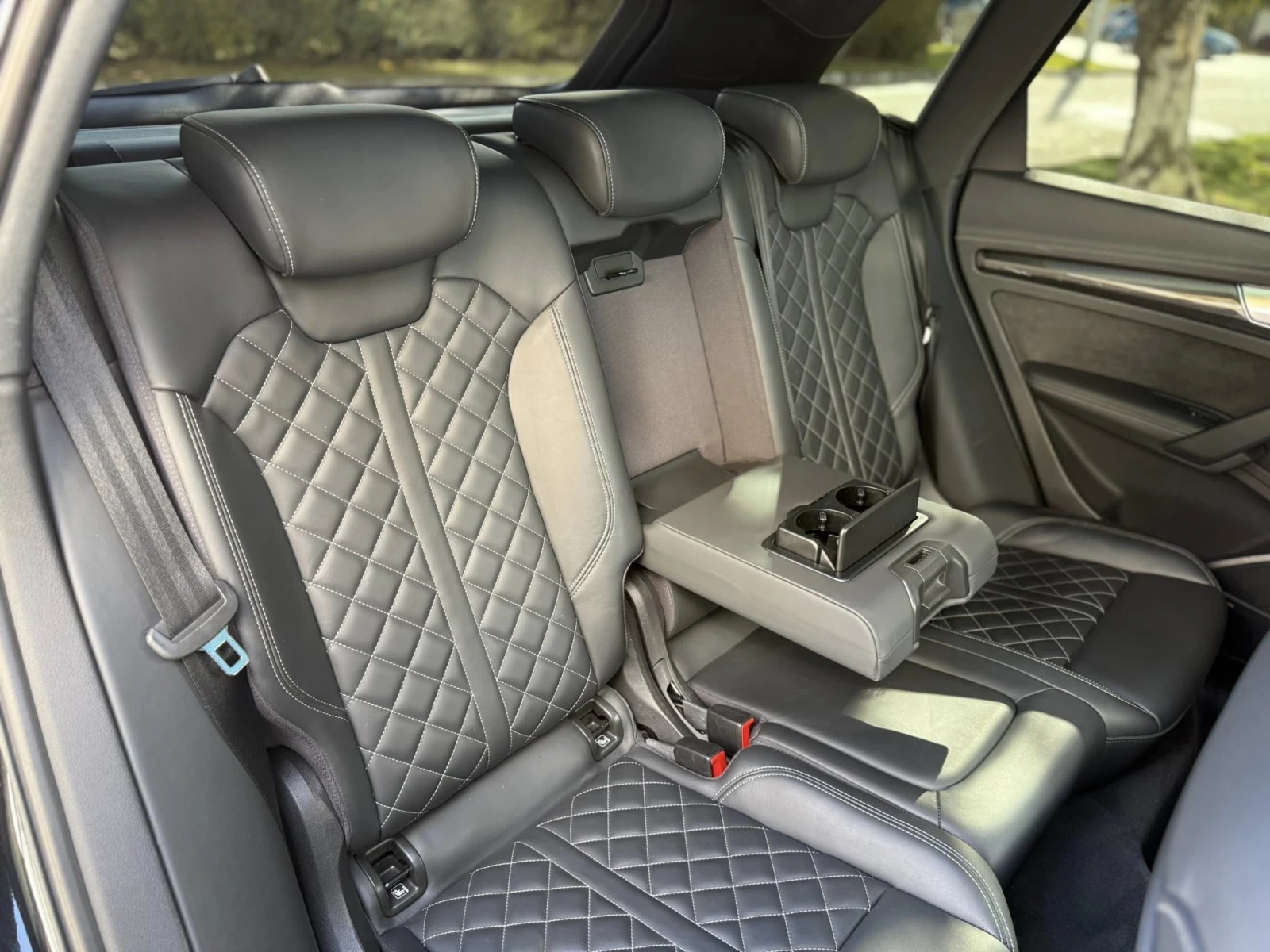 Audi SQ5 Швейцария ФУЛЛ !, снимка 9 - Автомобили и джипове - 54797854