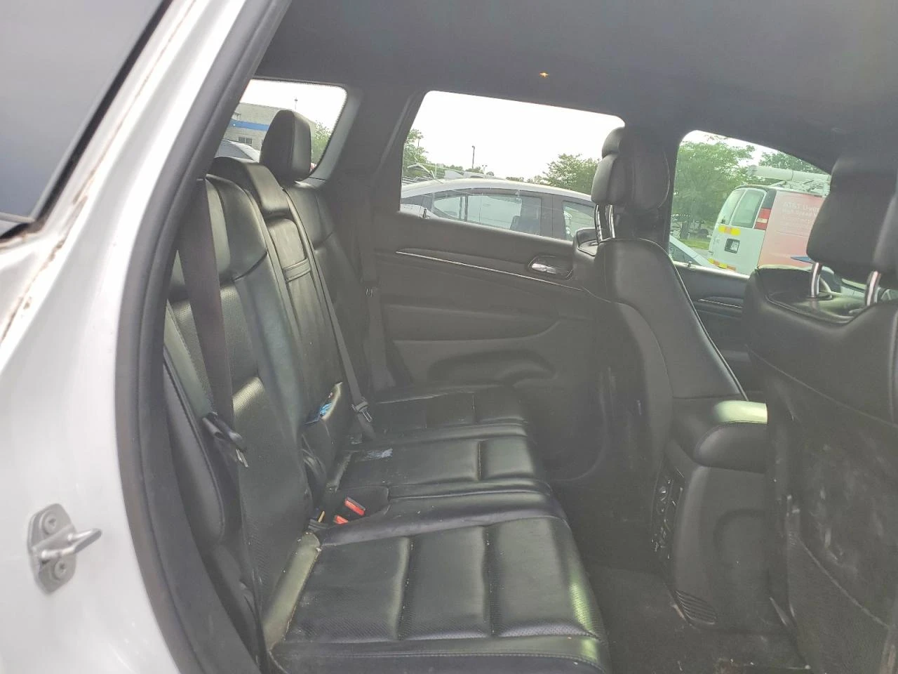 Jeep Grand cherokee 3.6l Overland, снимка 11 - Автомобили и джипове - 55106722