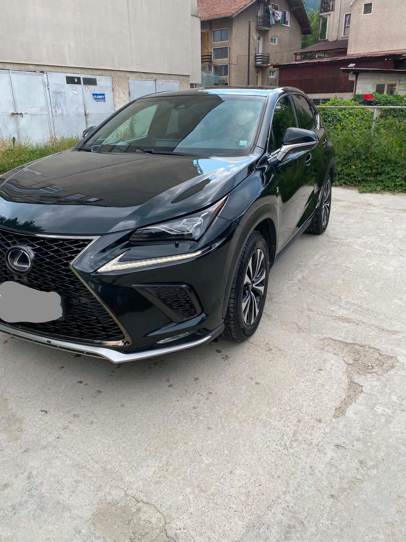 Lexus NX 300h F SPORT, снимка 2 - Автомобили и джипове - 55160575