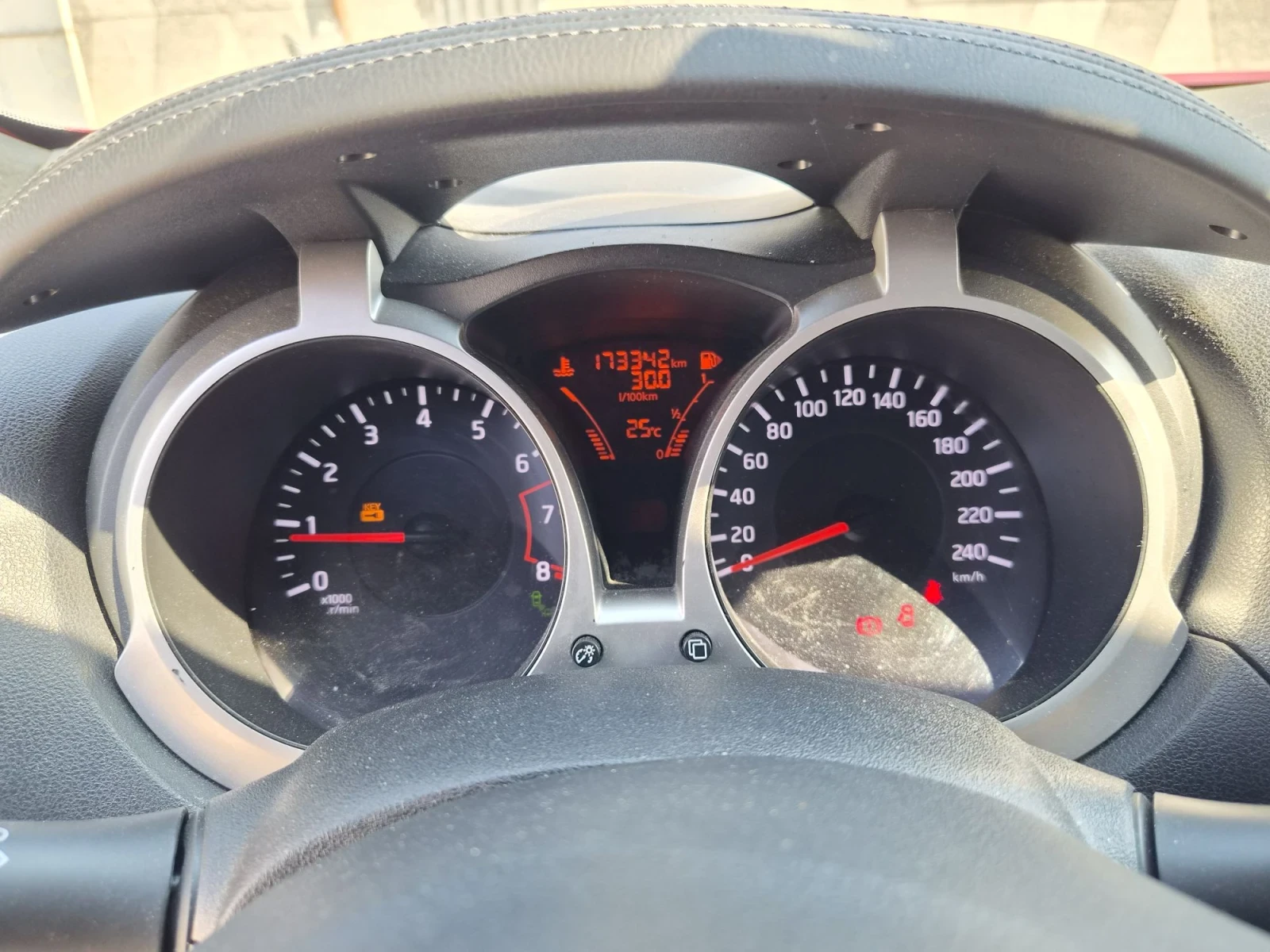Nissan Juke 1.2 turbo 116 tekna , снимка 11 - Автомобили и джипове - 55582777
