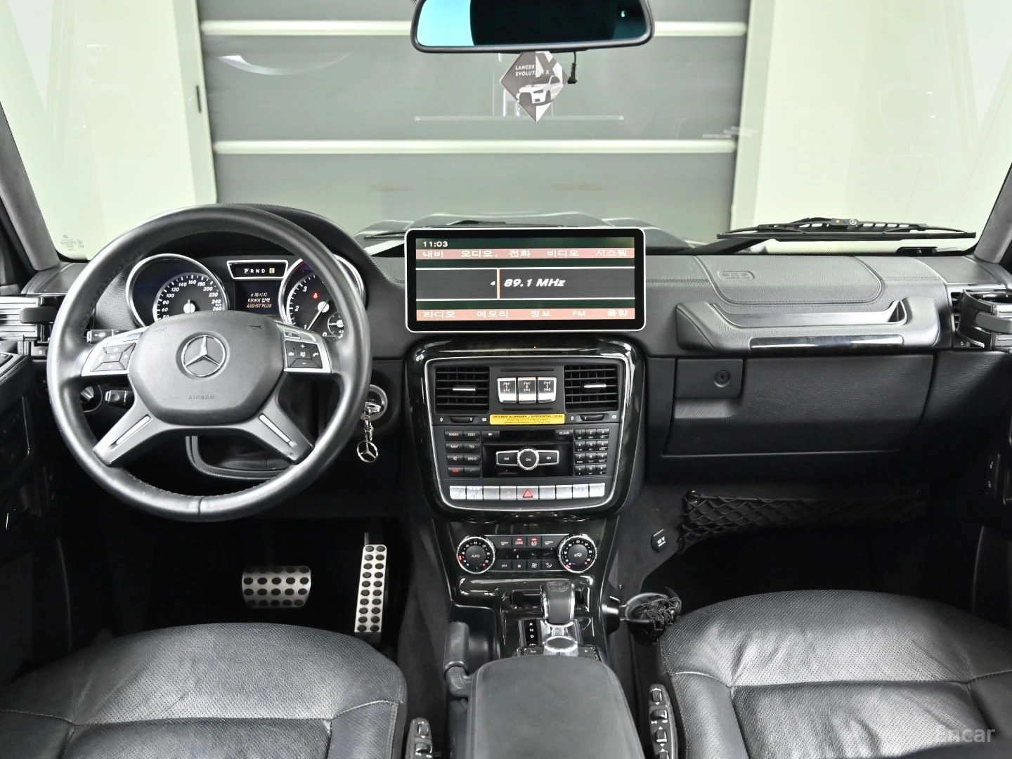 Mercedes-Benz G 350 BlueTEC* МАСАЖИ* КОЖА* ОБДУХВ* НАВИ* ПАНО* , снимка 7 - Автомобили и джипове - 55594528
